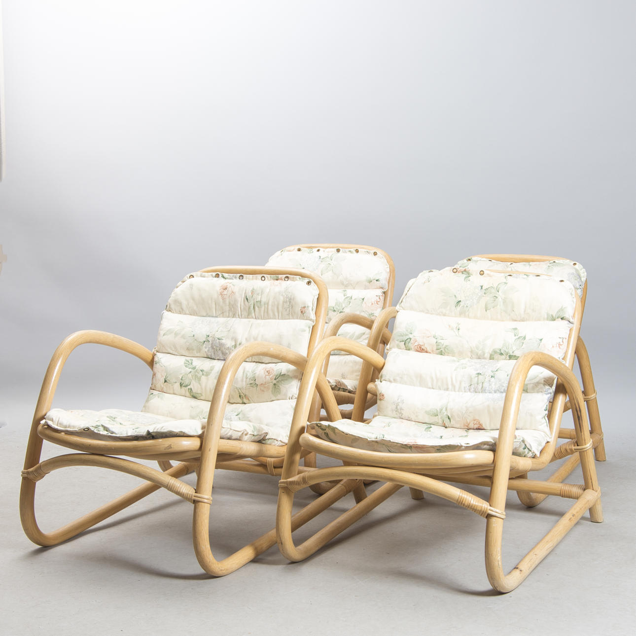 FÅTÖLJER, 4 stycken, rotting, 1900-talets andra hälft.