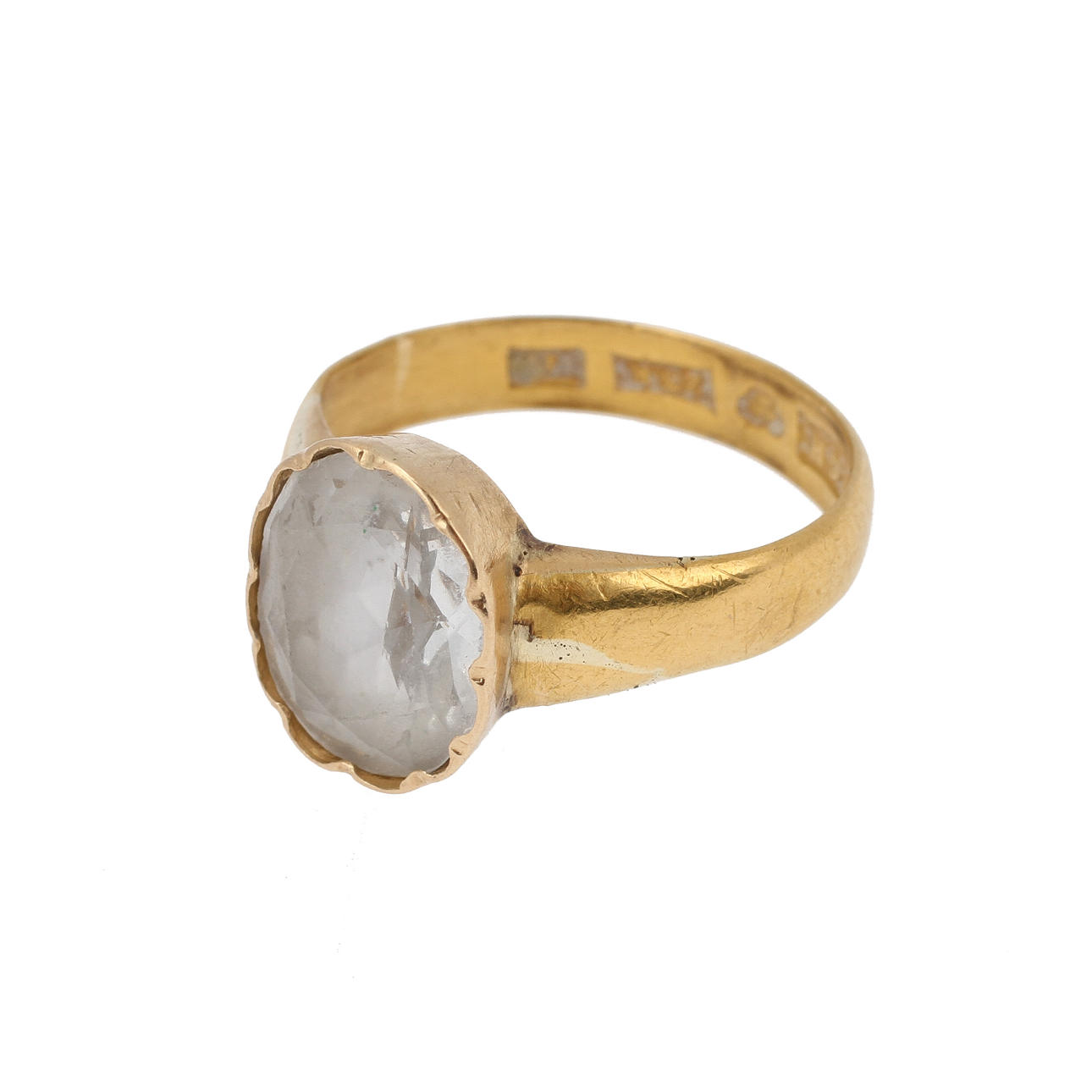 RING, 23k guld med sten, 4,6 gram.