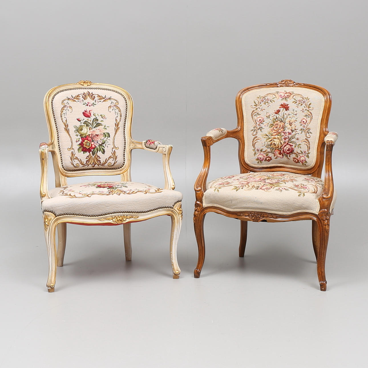 KARMSTOLAR, 2 st, rokokostil, 1900-tal.