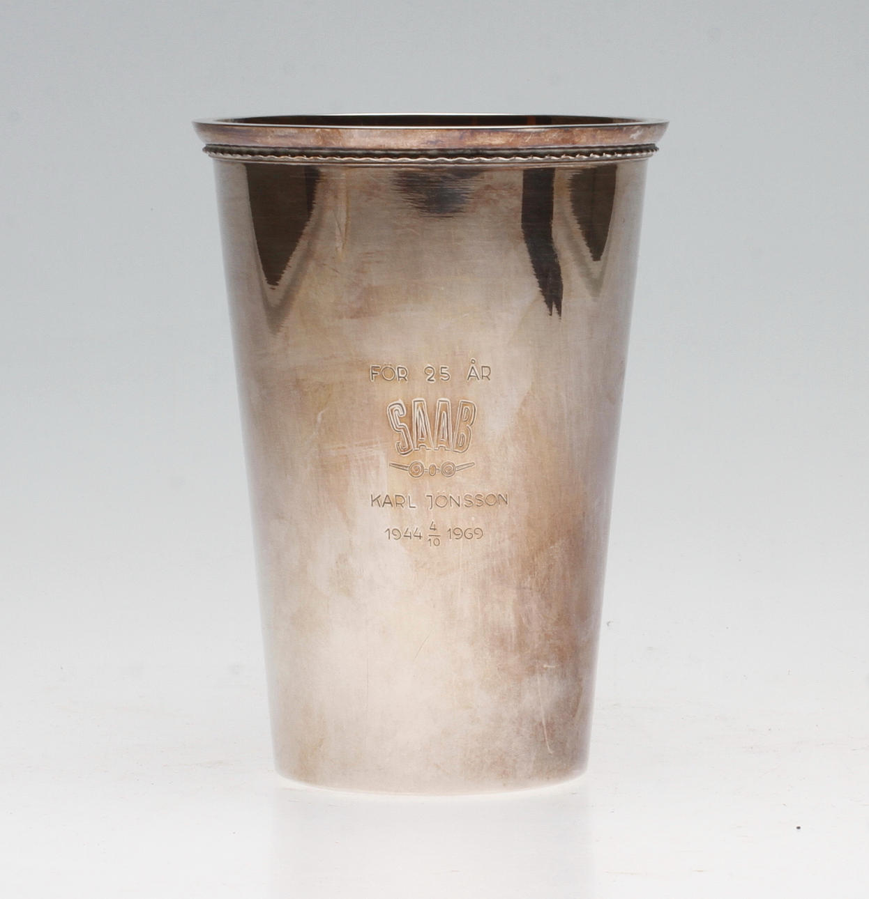 VAS, silver, SA Gillgren, GAB 1969, vikt ca. 357,7 gram.