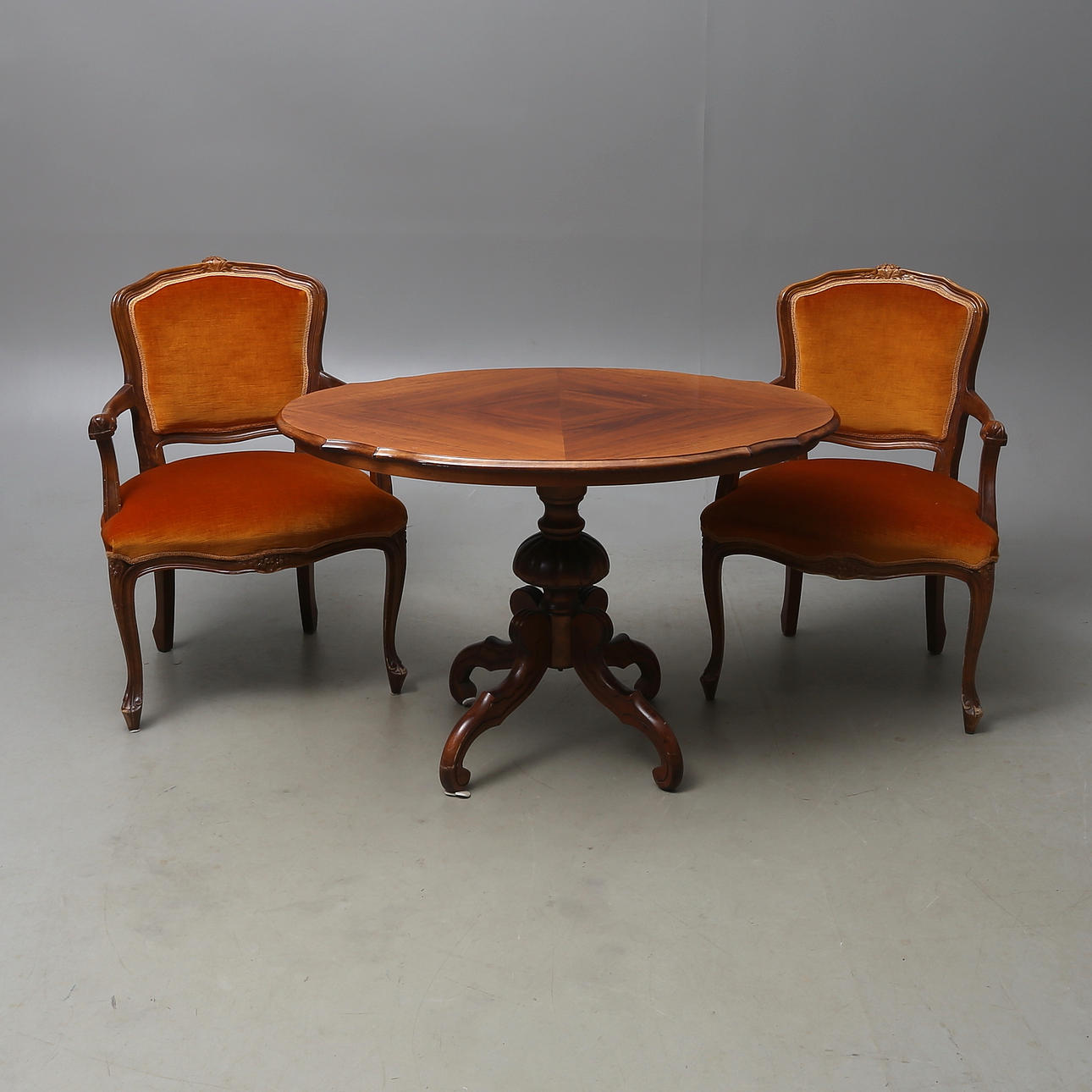 SITTGRUPP, 3 delar, rokokostil, 1900-talets andra hälft.