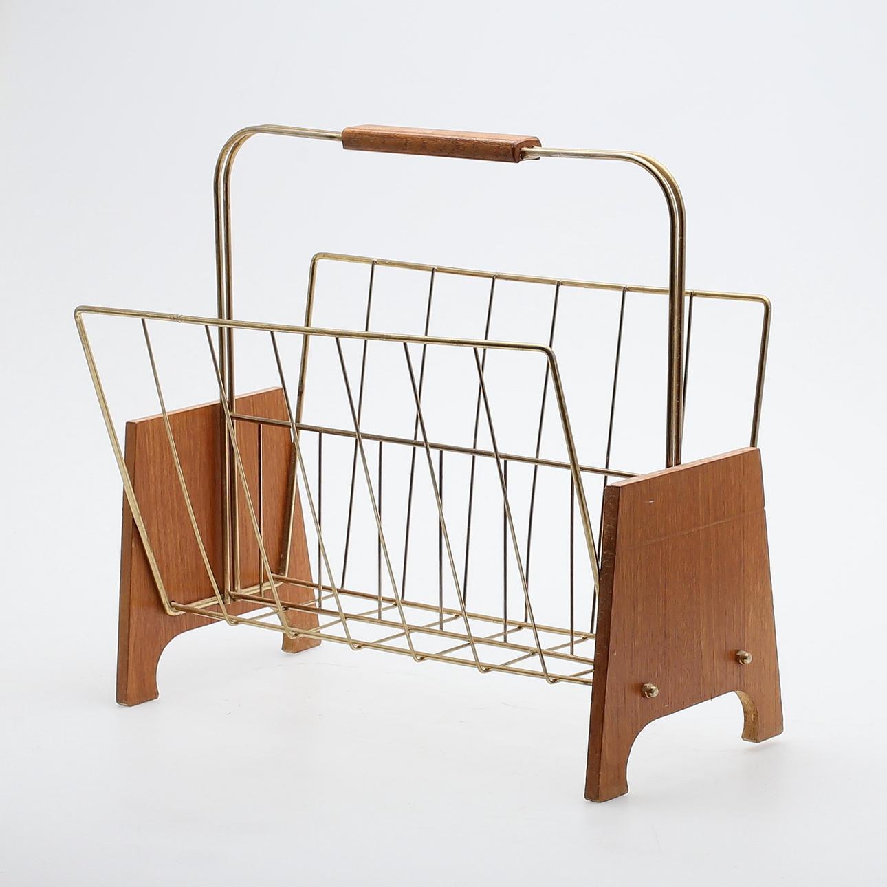 TIDNINGSTÄLL, mässing och teakfaner, 1900-talets mitt.