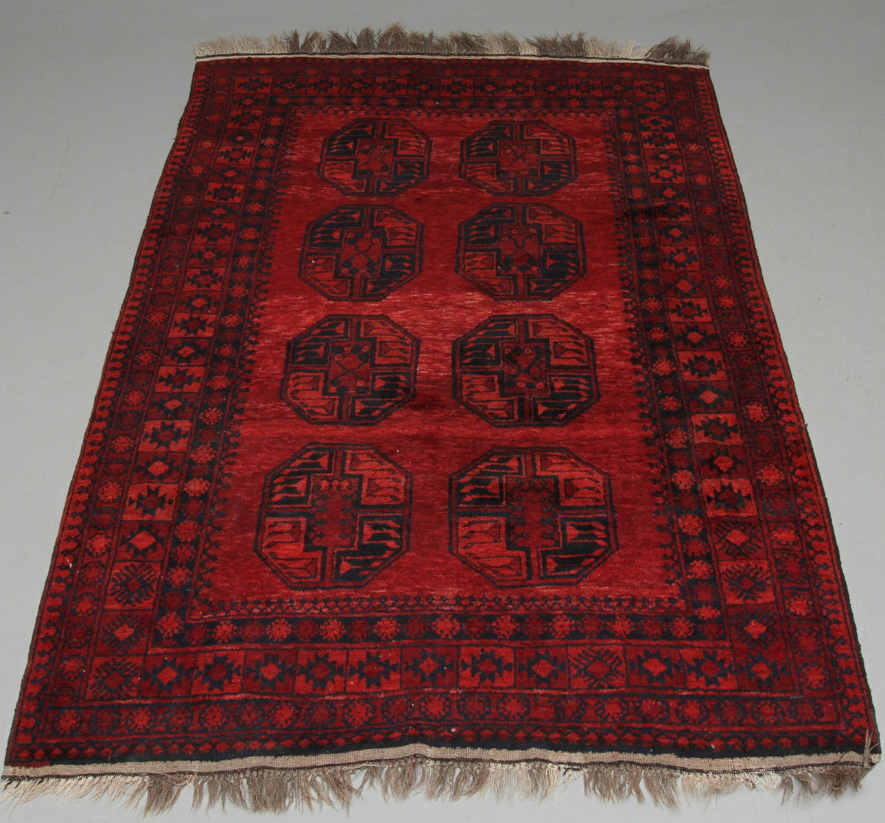 MATTA, orientalisk, ca 200 x 137 cm.