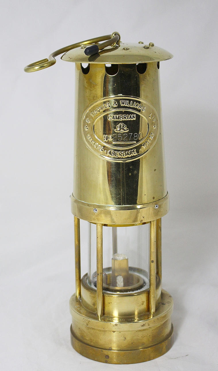 GRUVLAMPA, mässing, E.T.W, Wales UK.