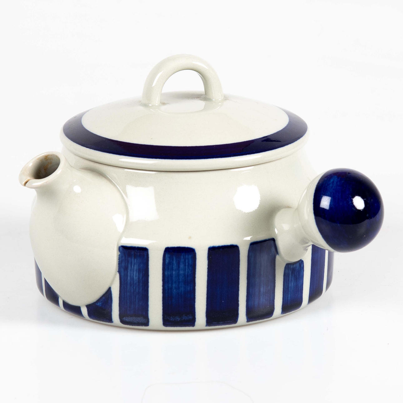 MARIANNE WESTMAN. Rörstrand. Teapot, stoneware.