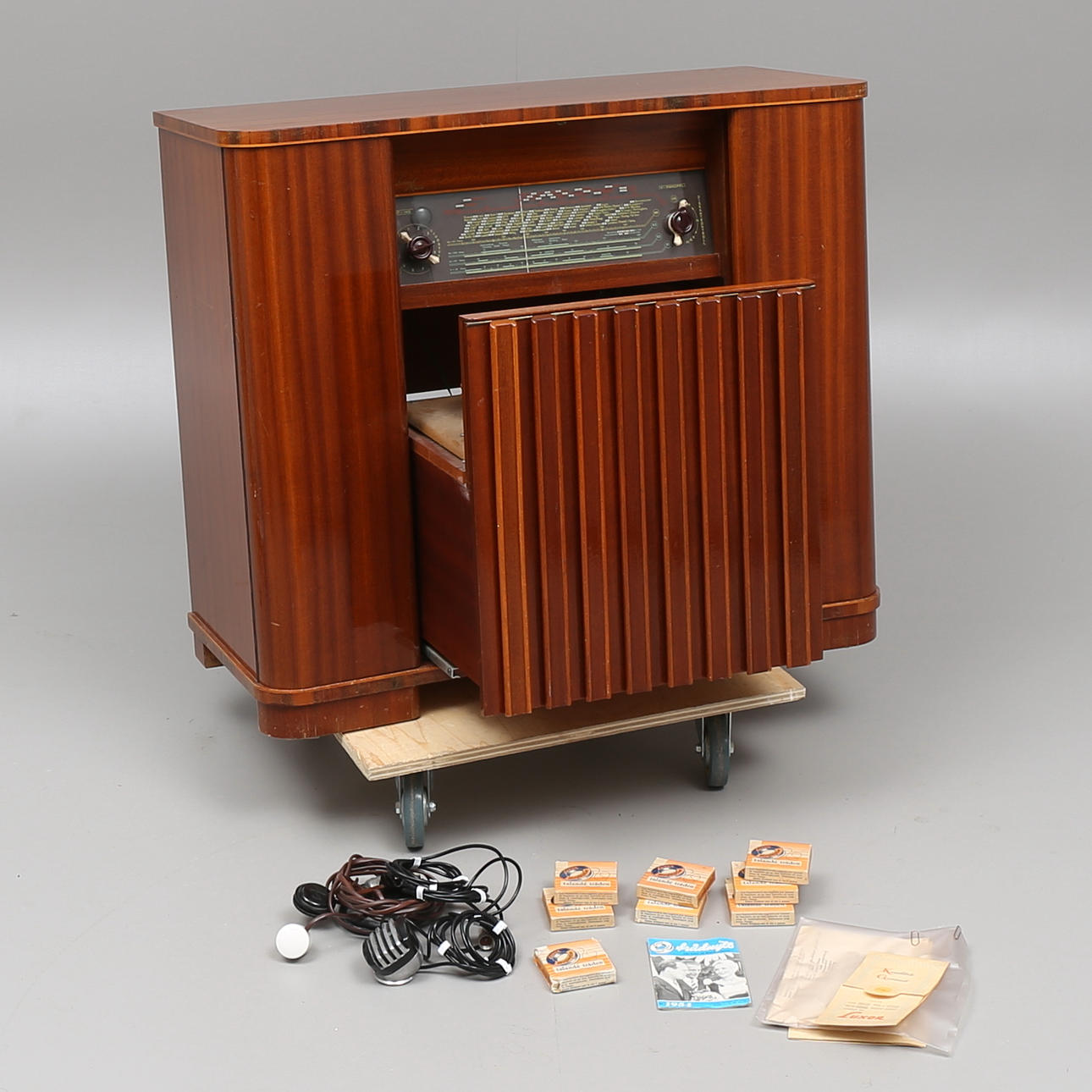 RADIOGRAMMOFON, Luxor Carmen 910W, 1954.