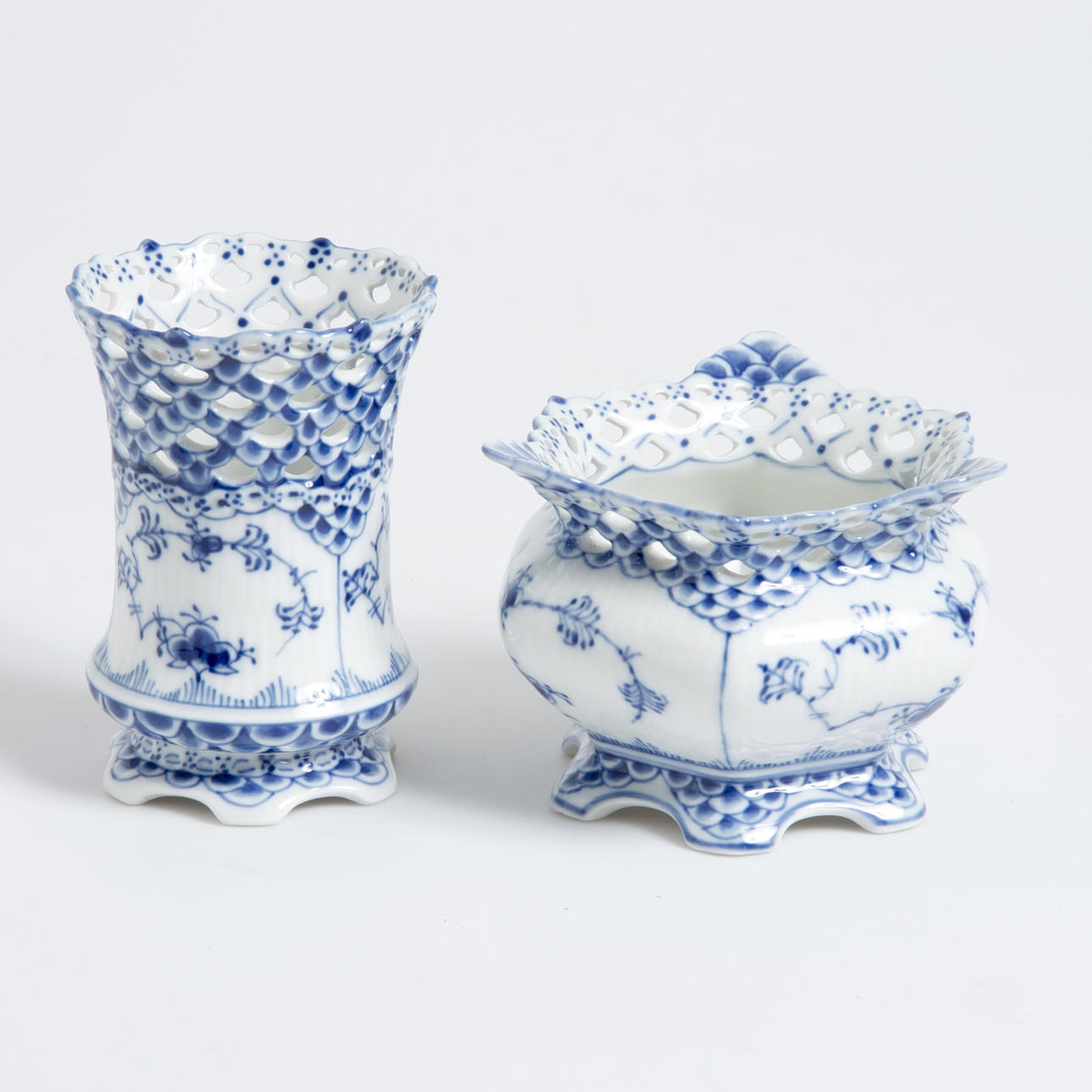 VAS SAMT SKÅL, "Musselmalet", helblond, Royal Copenhagen.