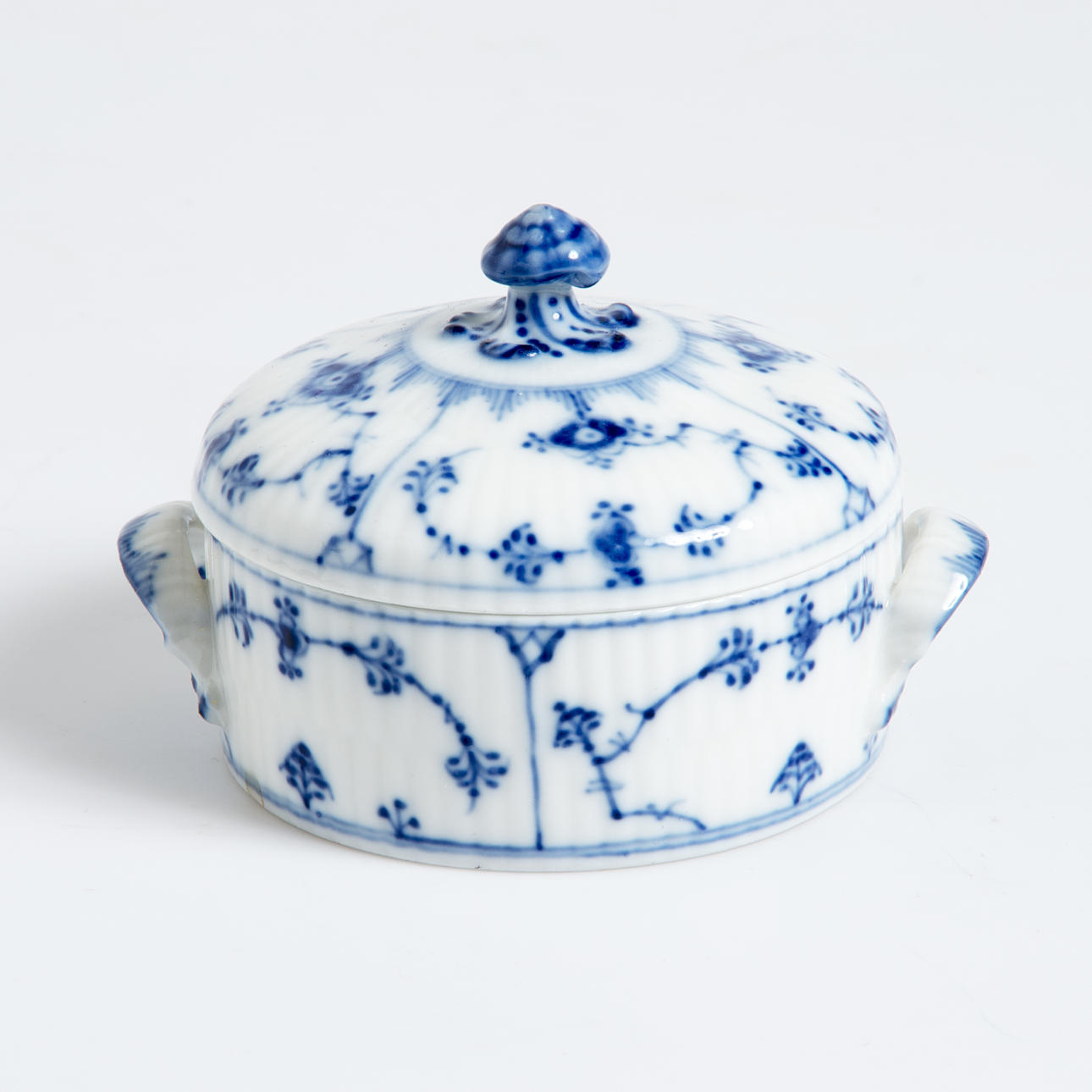 LOCKSKÅL, porslin, "Musselmalet", Royal Copenhagen.