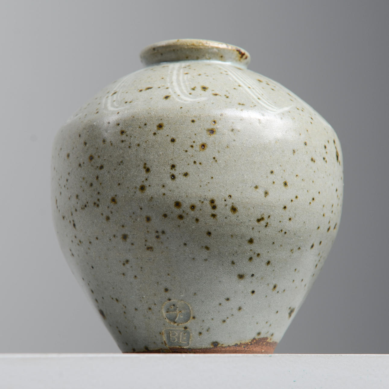 BERNARD LEACH. Vas, St. Ives, England, stämpelsignerad