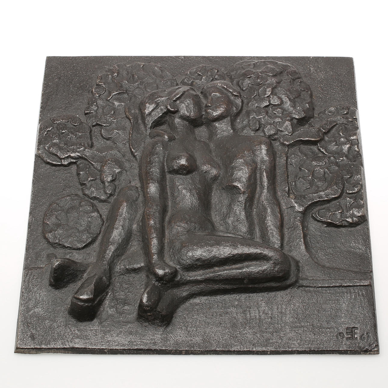 VÄGGPLAKETT, gjutjärn, signerad.