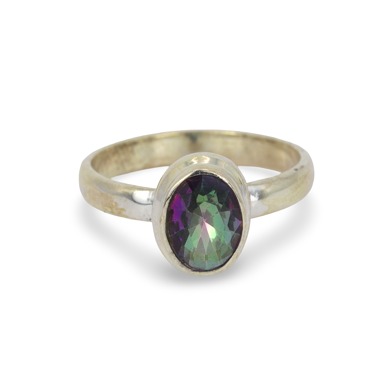 RING I SILVER MED MYSTISK TOPAS.