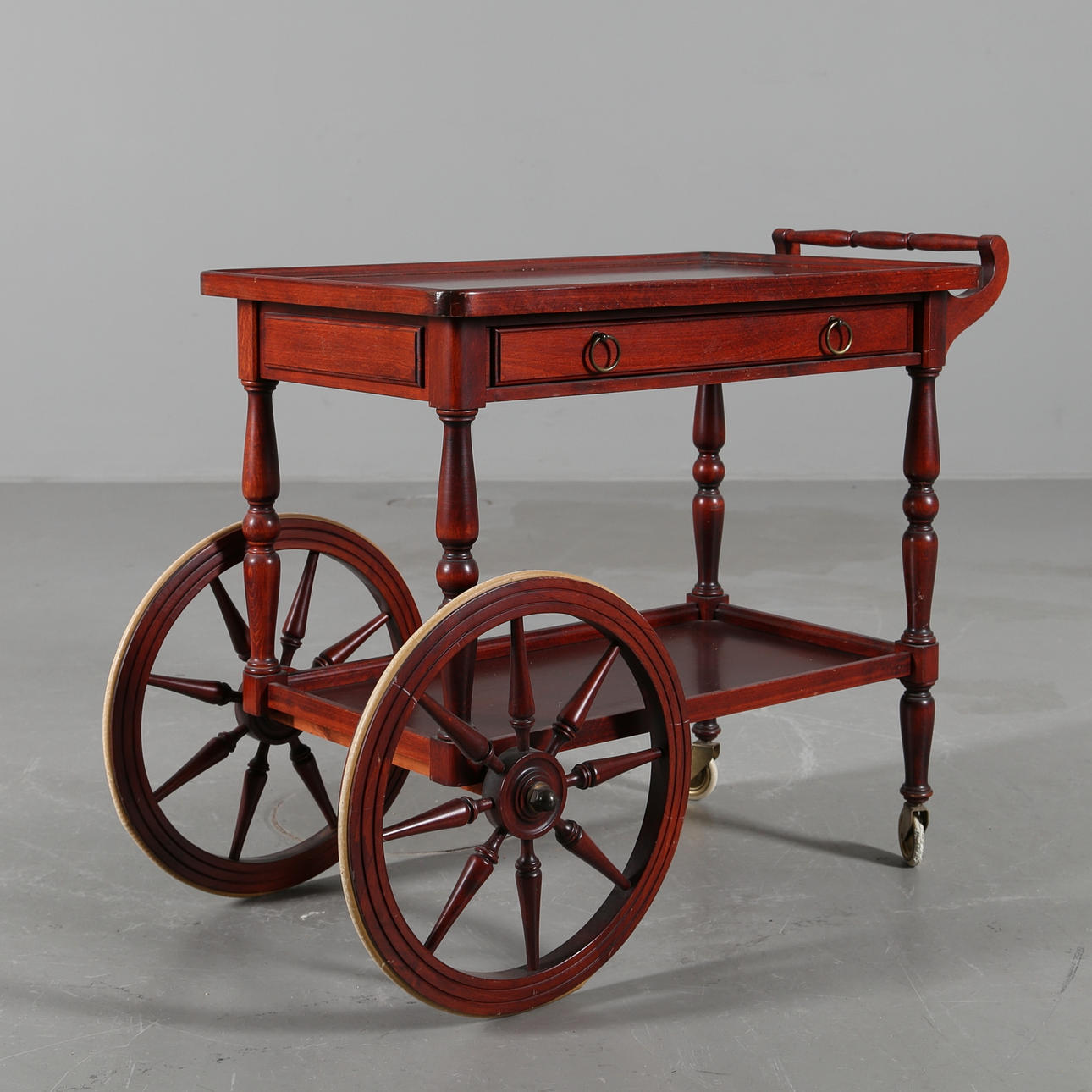 SERVERINGSVAGN, trä, 1900-talets senare del.