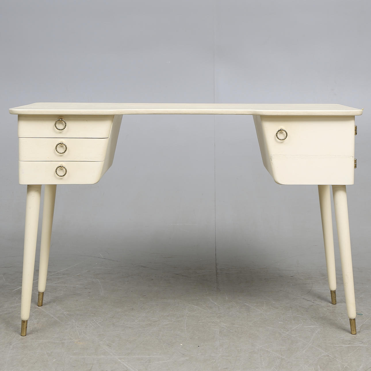 SKRIVBORD, 1900-talets mitt.