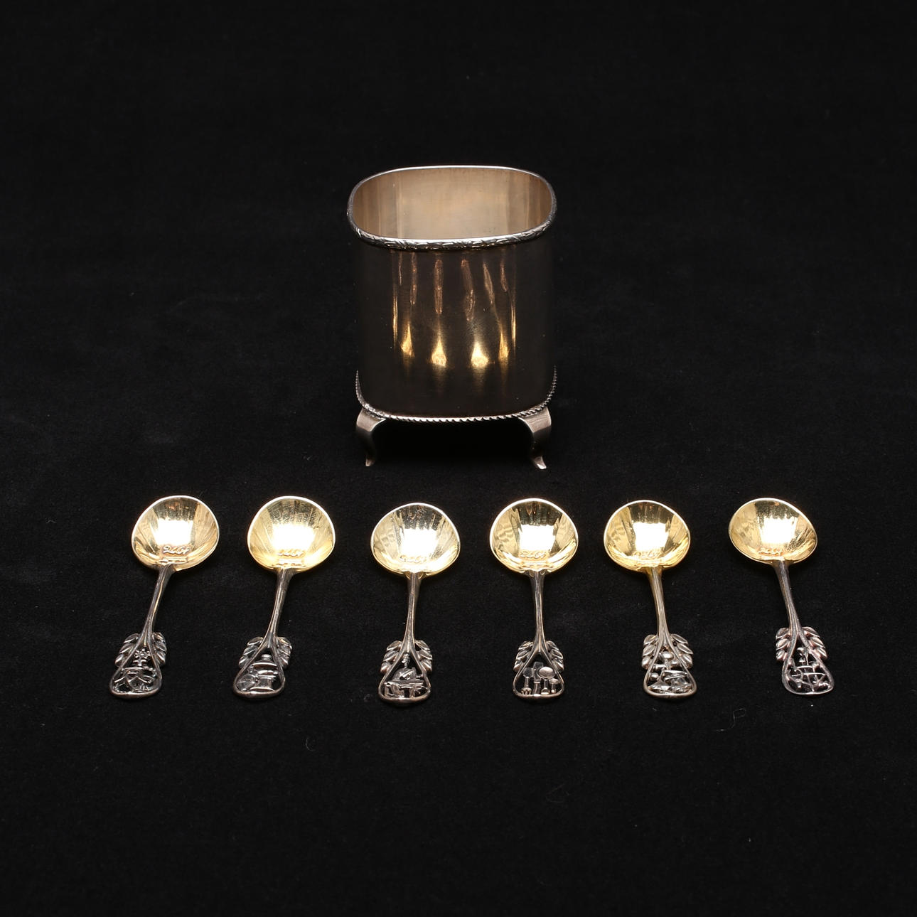 PARTI SILVERFÖREMÅL, 11 delar.