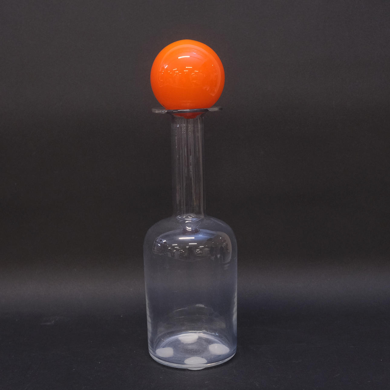 OTTO BRAUER. VASE WITH SPHERE, HOLMEGAARD.