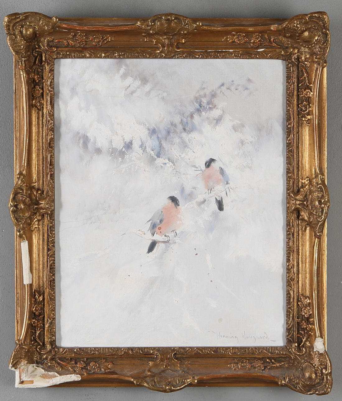 HENNING HOUGAARD. Vintermotiv med domherrar, olja på duk, signerad.