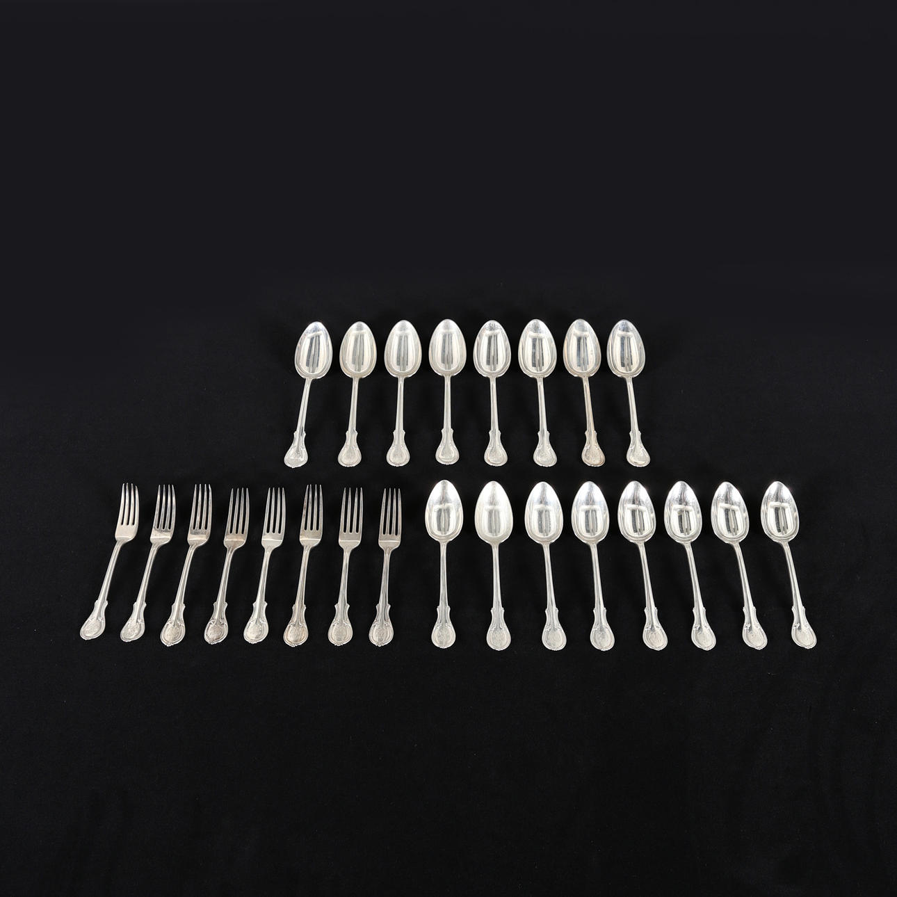 BESTICK, 24 st i silver Gustaf Möllenborg, 1800-tal, totalvikt 1437 gram.