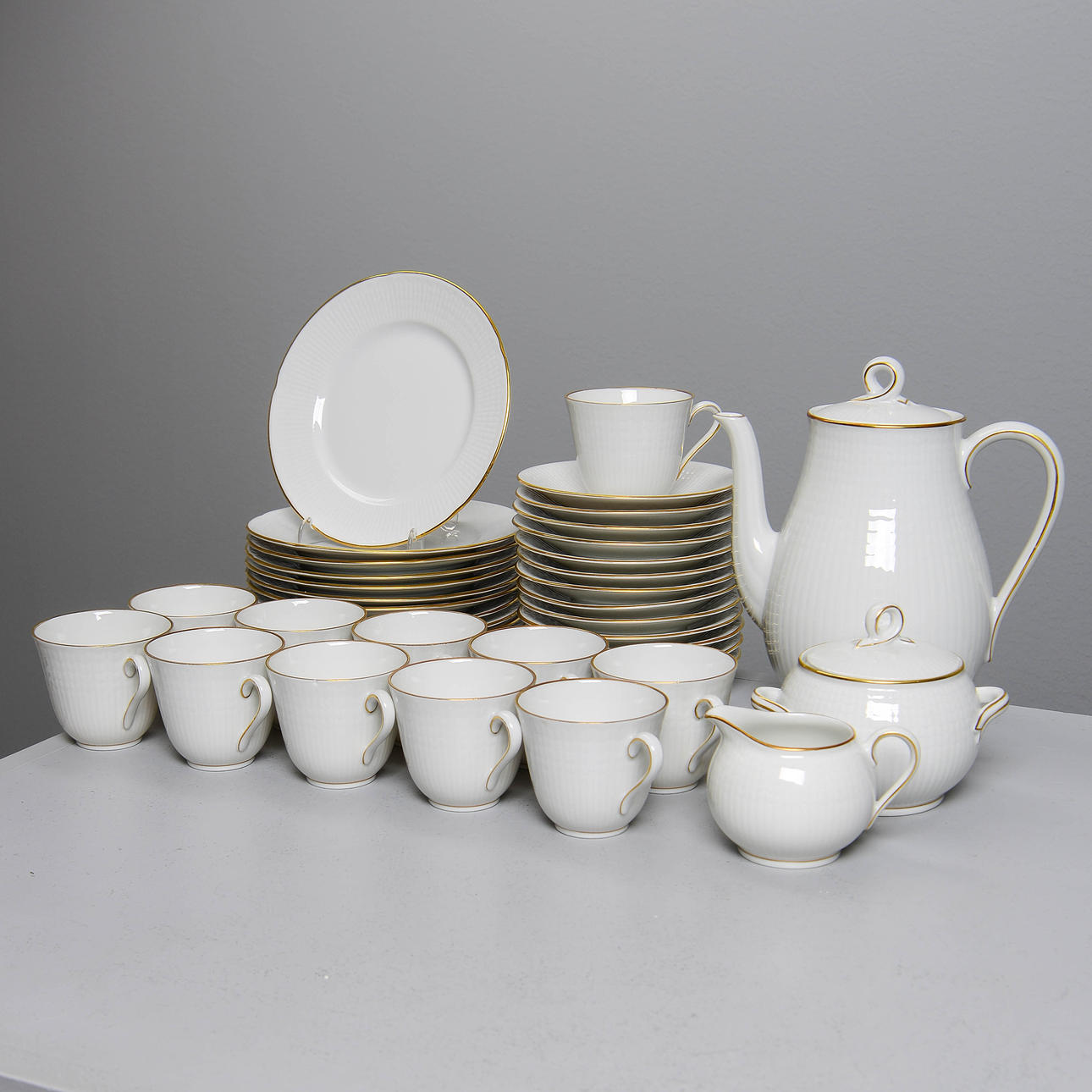 LOUISE ADELBORG. Kaffeservis för 10 personer, "Swedish Grace", 26 delar, Rörstrand