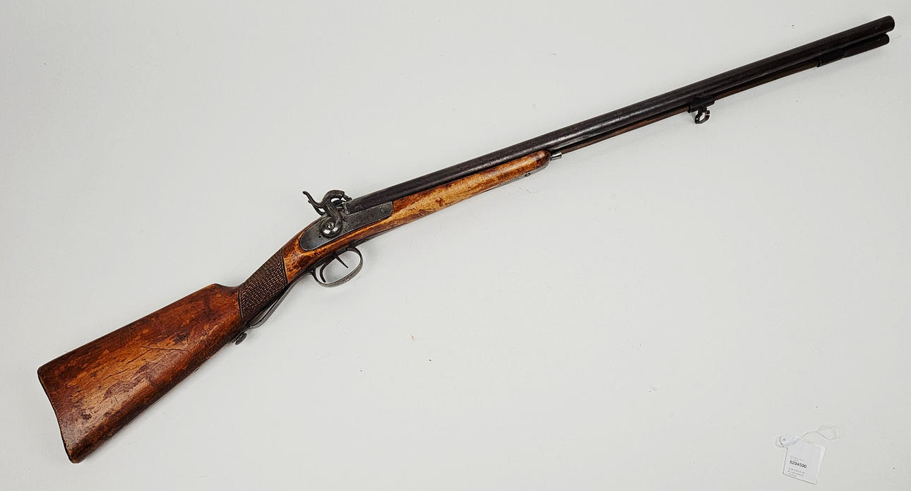 PERCUSSION RIFLE, double-barreled, 19th century.