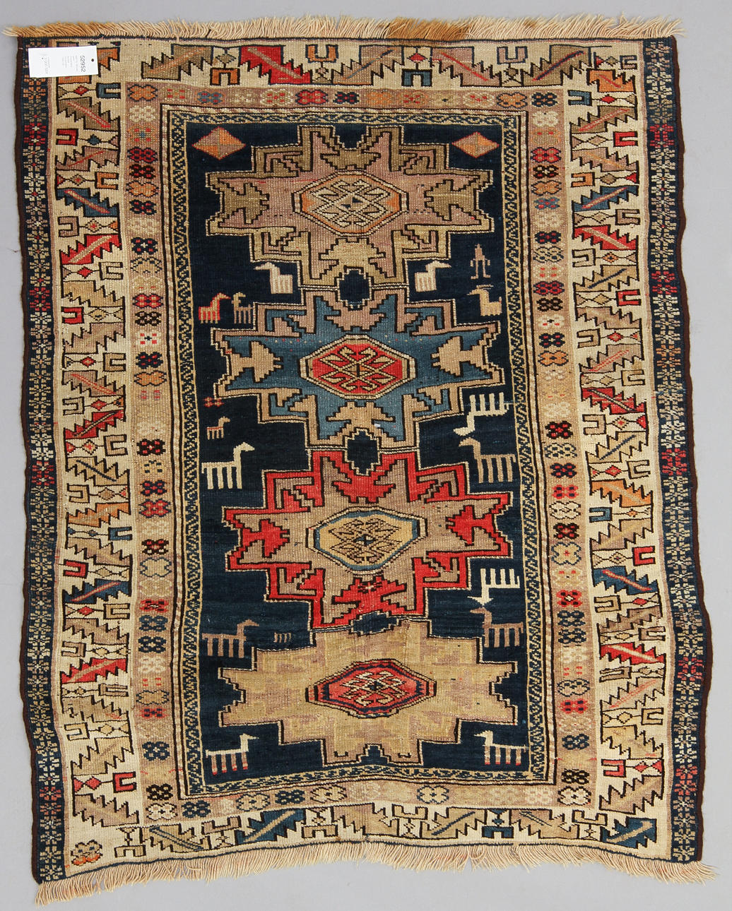 MATTA, Shirvan, antik. Proveniens: Kerstin Cruischank. 130x108.