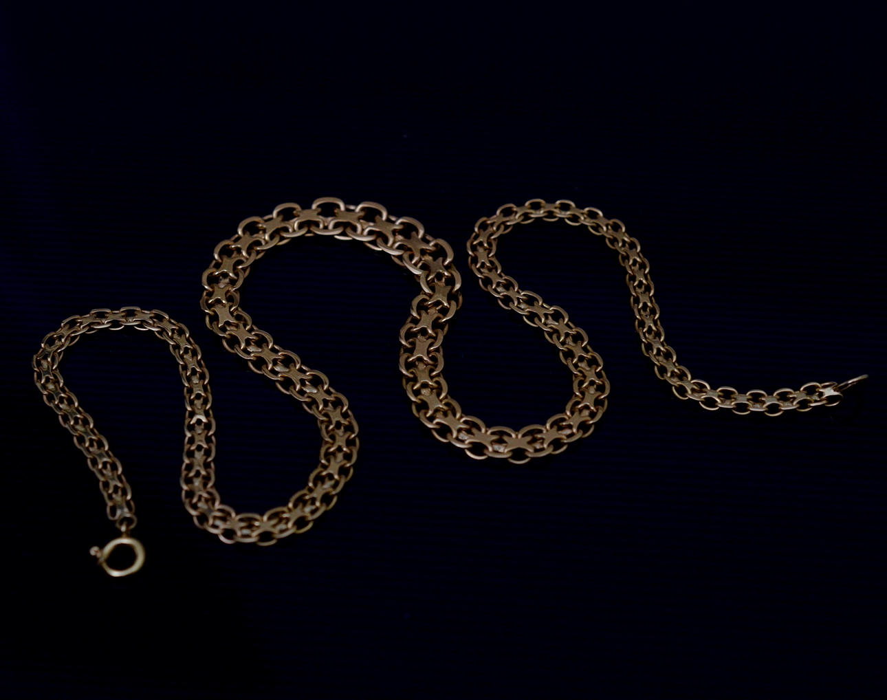 GULDKEDJA 18 KARAT VIKT CIRKA: 20 GRAM.