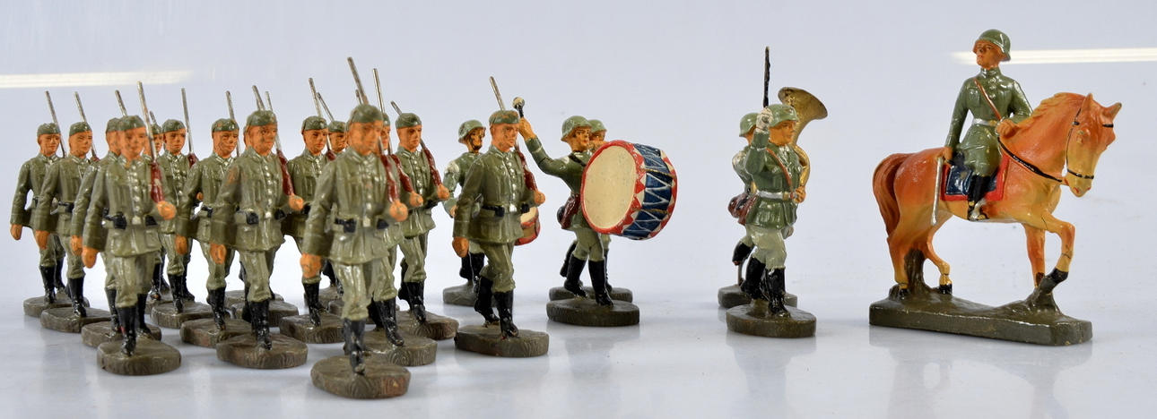 ELASTOLINSOLDATER 1930/40-tal, 23 stycken.