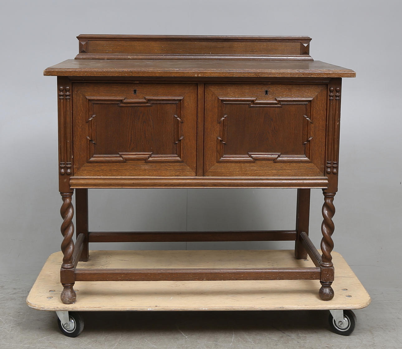 SIDEBOARD, barockstil, tidig 1900-tal.