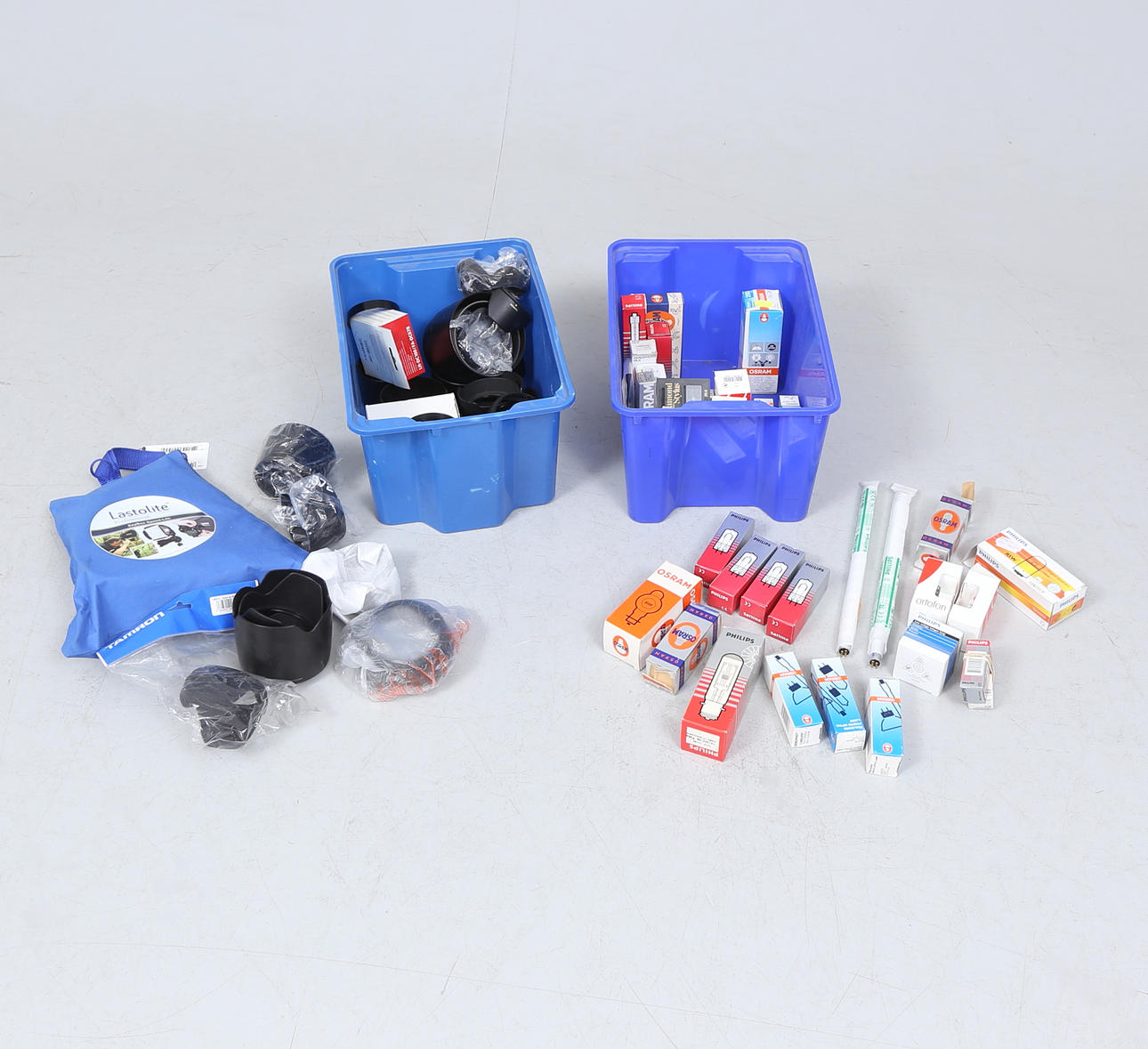 ACCESSORIES for PHOTO/CAMERAS.