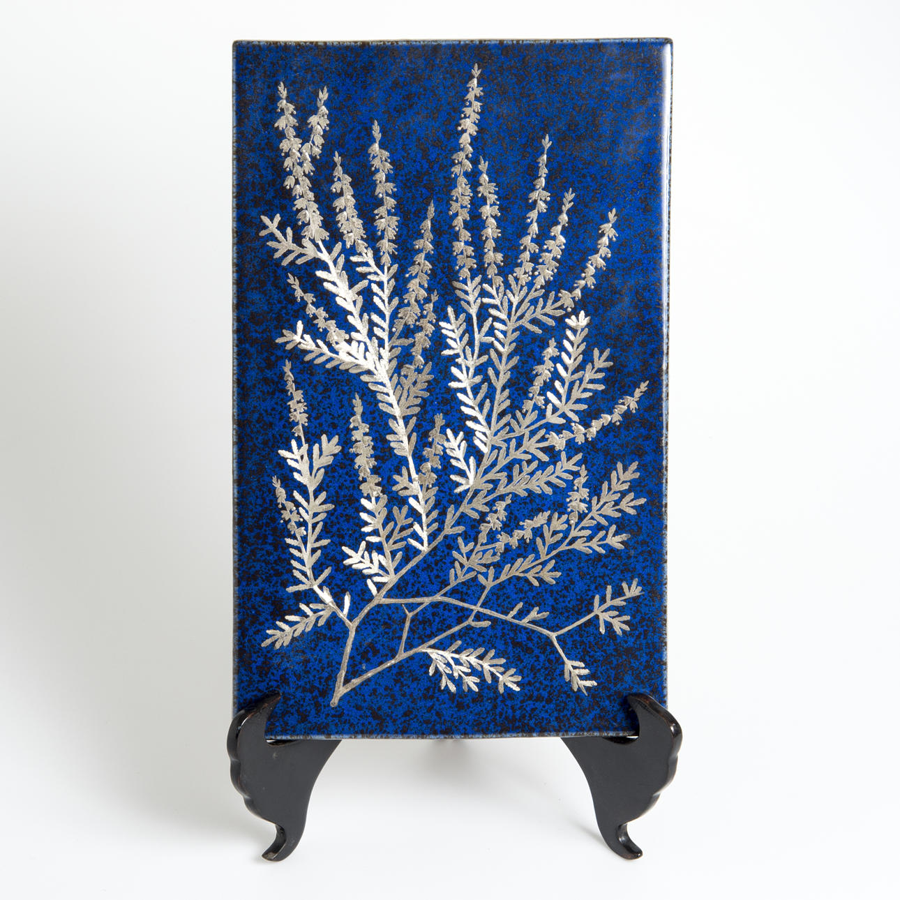 VÄGGPLAKETT, "Västergötlands Landskapsblomma", Heinz Erret, Gustavsberg.