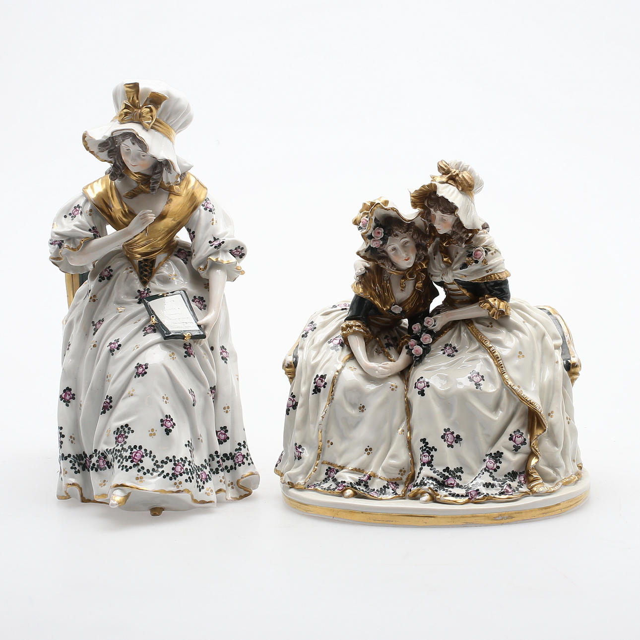 FIGURINER, 2 st, porslin, 1900-talets andra hälft.