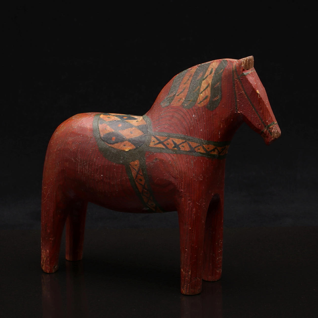 DALAHÄST, trä, antagligen 1900-talets första hälft.