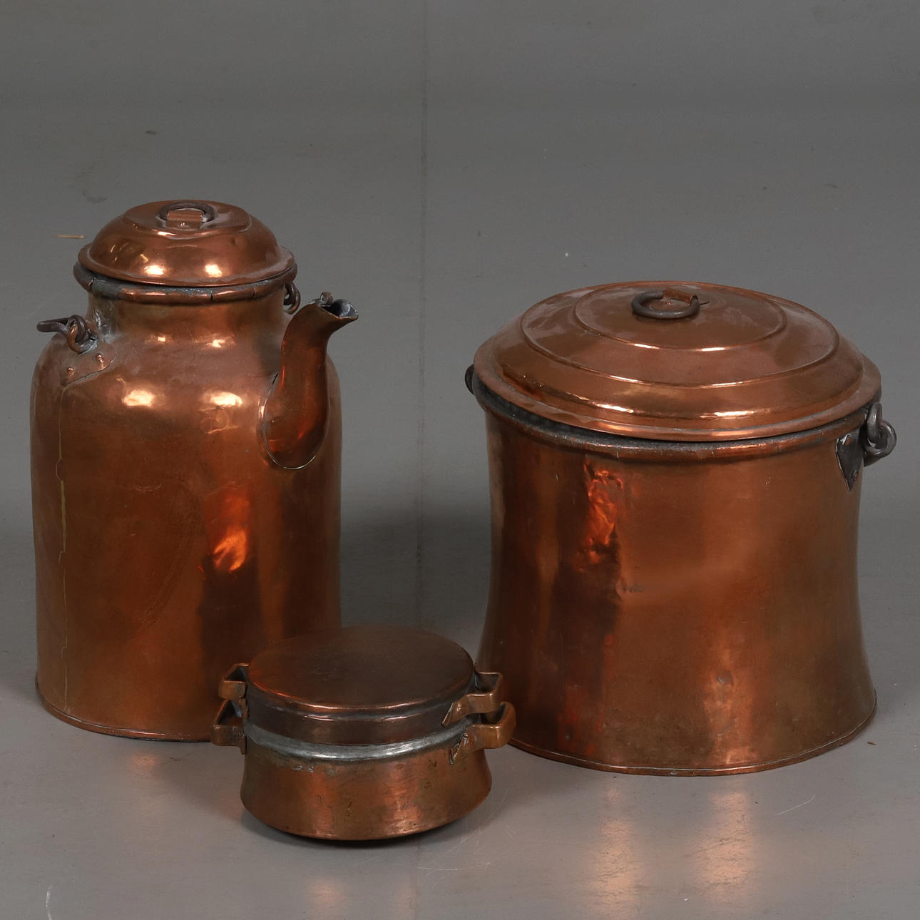 KOPPARFÖREMÅL, 3 st, 1800-tal.