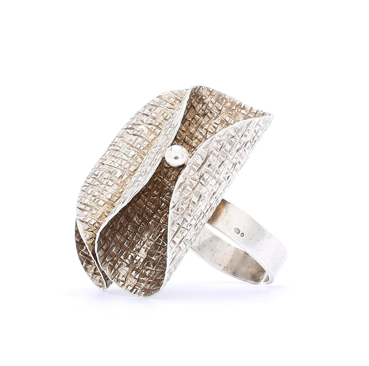 RING, silver, Elis Kauppi, Kupittaan Kulta, Åbo, Finland.