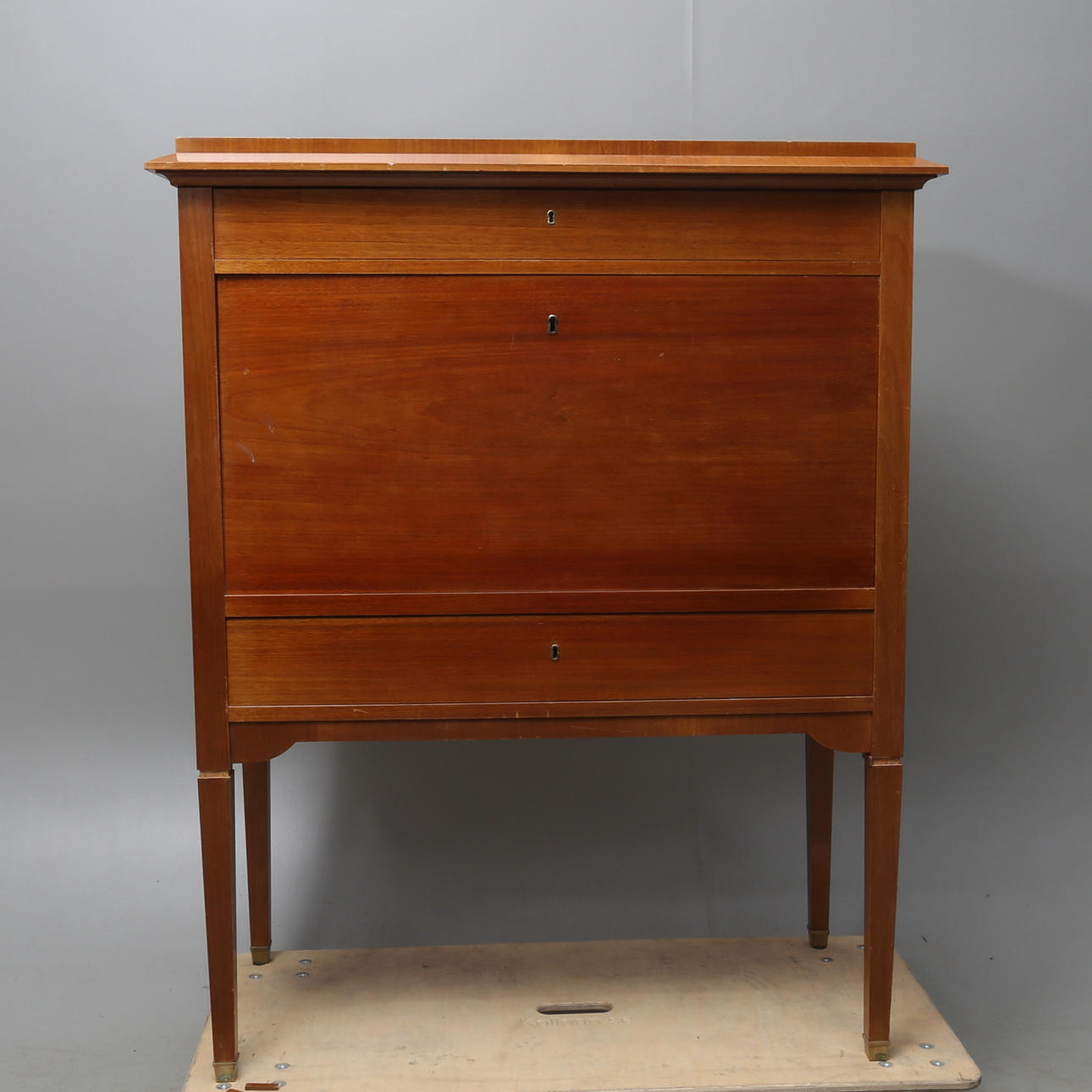 SEKRETÄR, gustaviansk stil, tidigt 1900-tal.