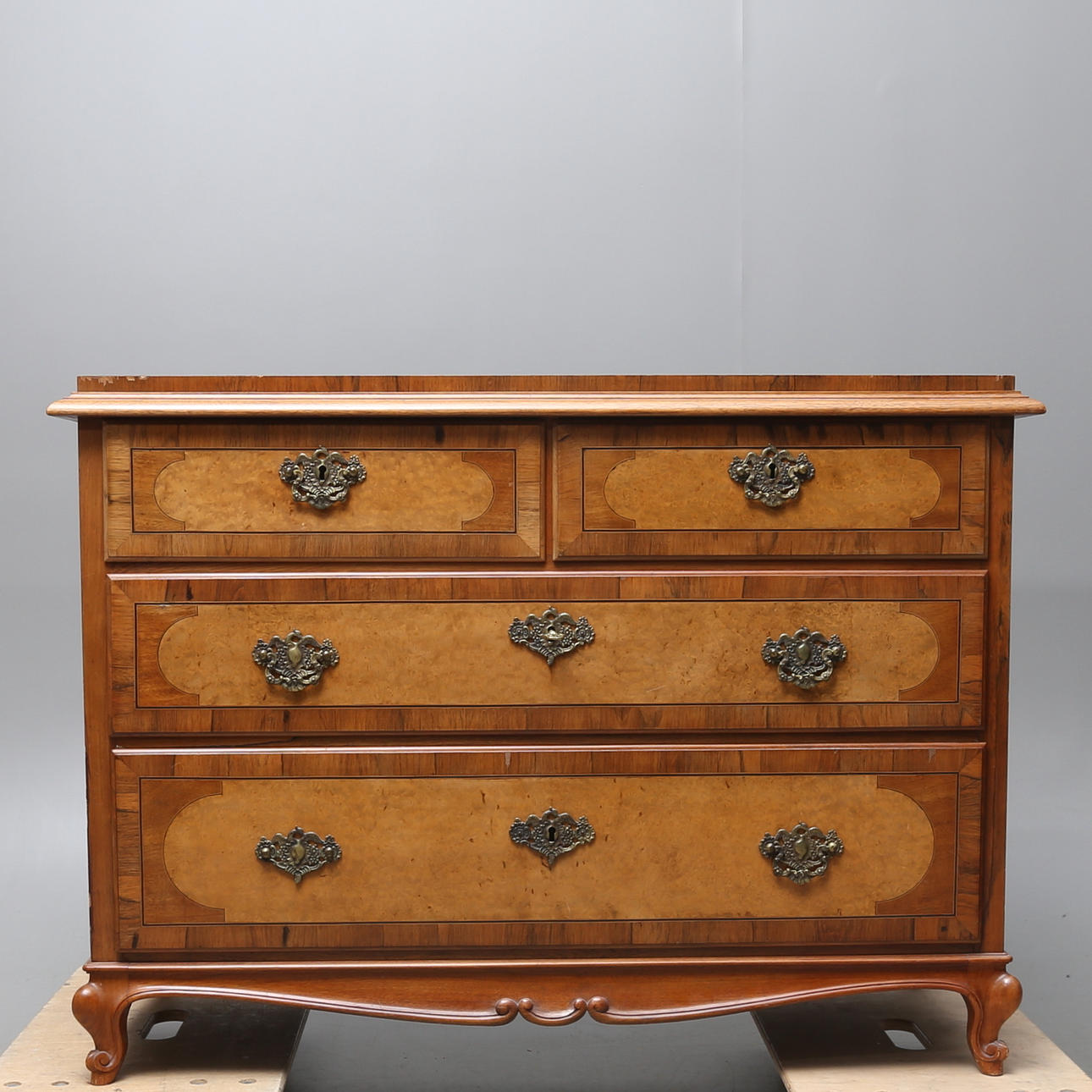 BYRÅ, barockstil, 1800-tal.