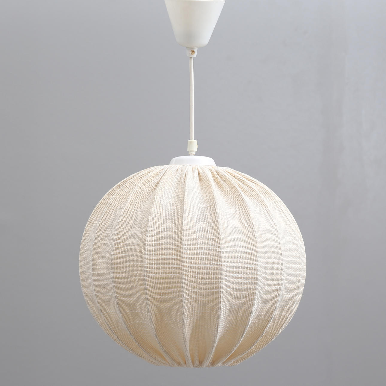 TAKLAMPA, string-modell, omkring 1900-talets mitt.