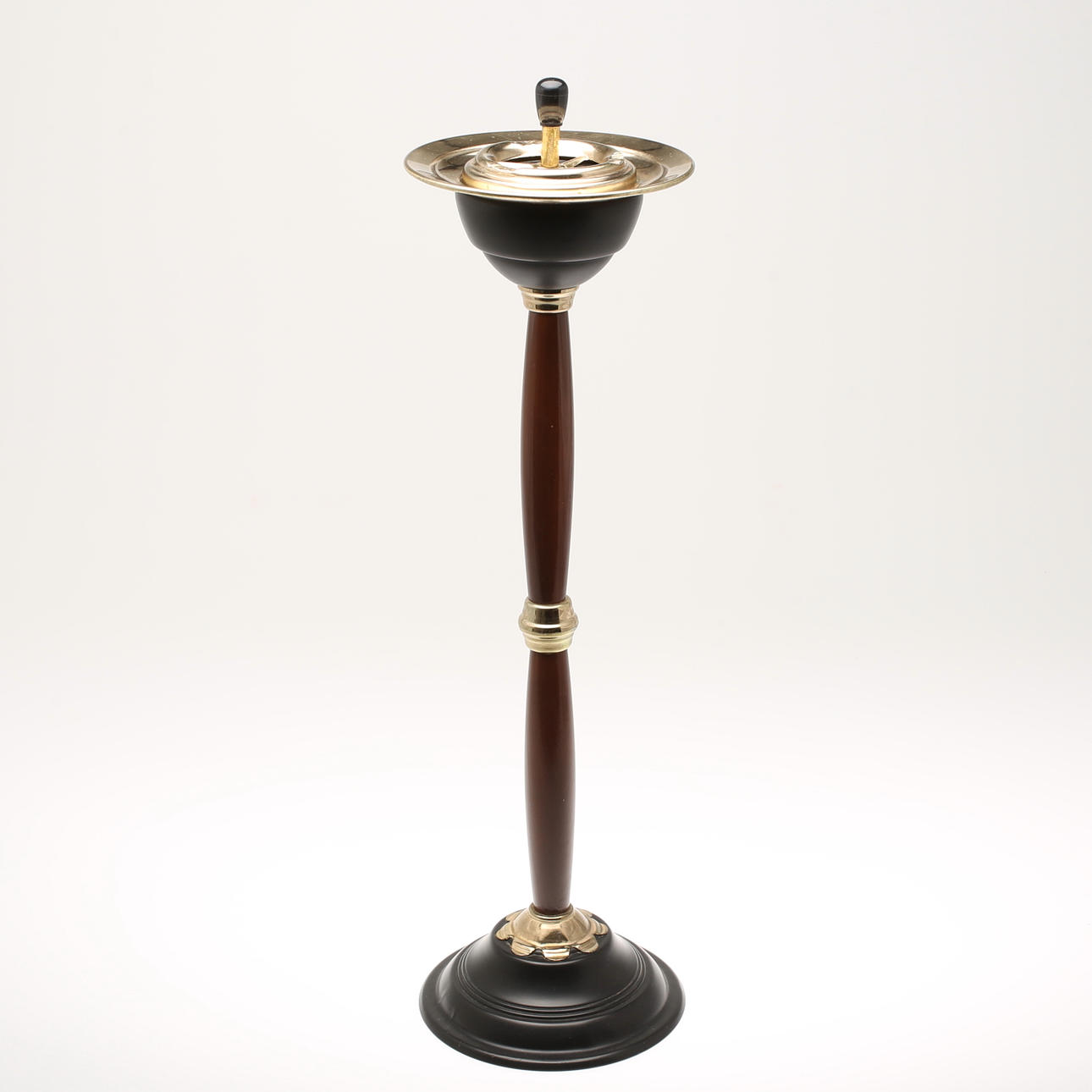 GOLVASKKOPP. mässing, metall, 1950-tal.