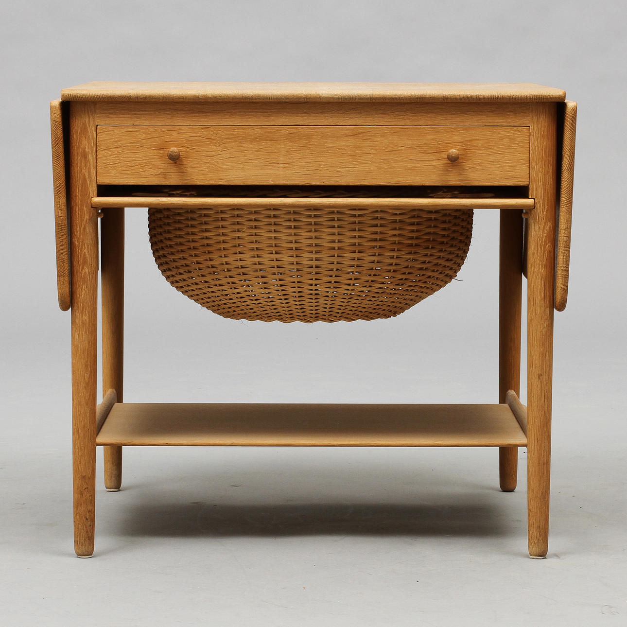 HANS J WEGNER. Sybord "At-33", Andreas Tuck, Danmark.