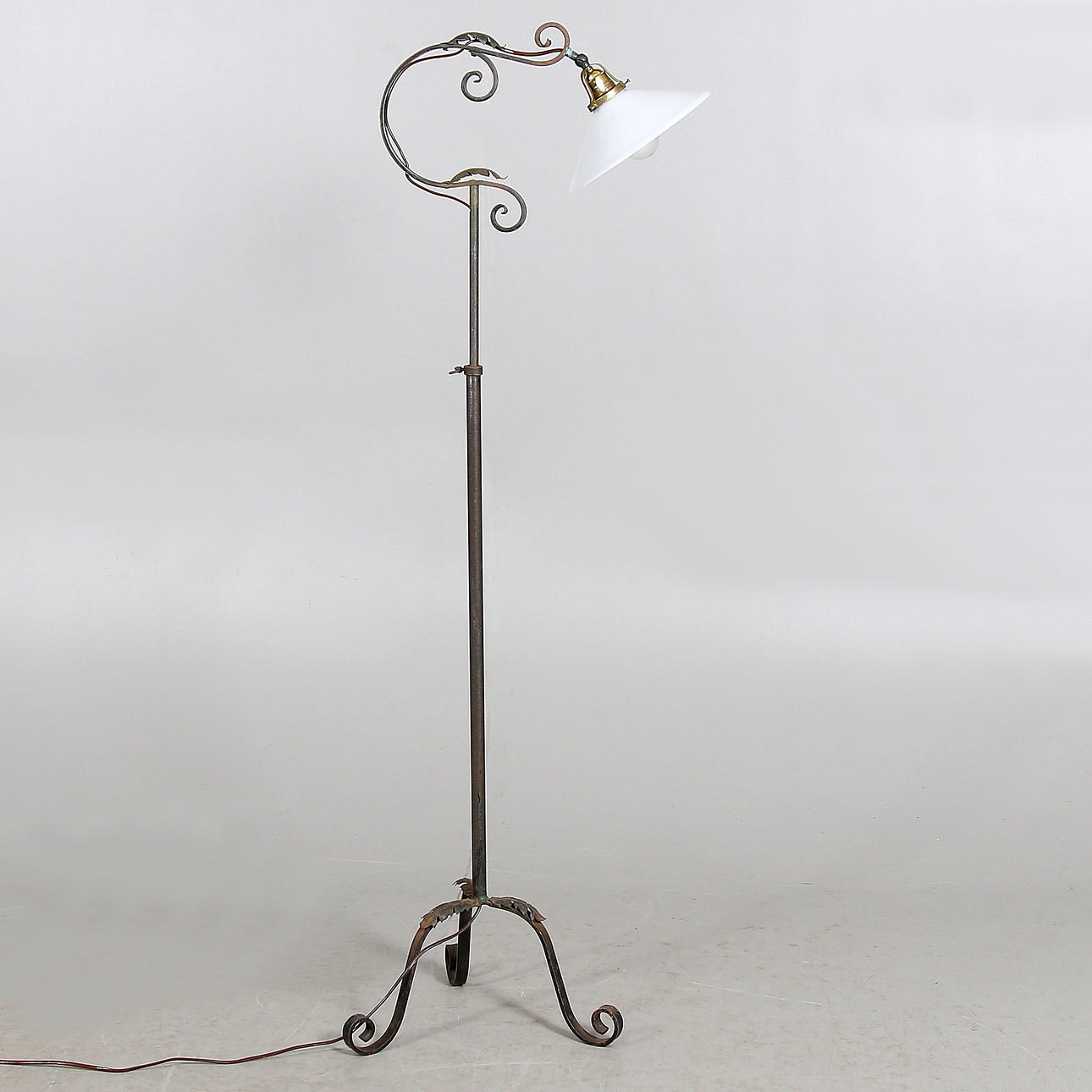 GOLVLAMPA, jugend, tidigt 1900-tal.