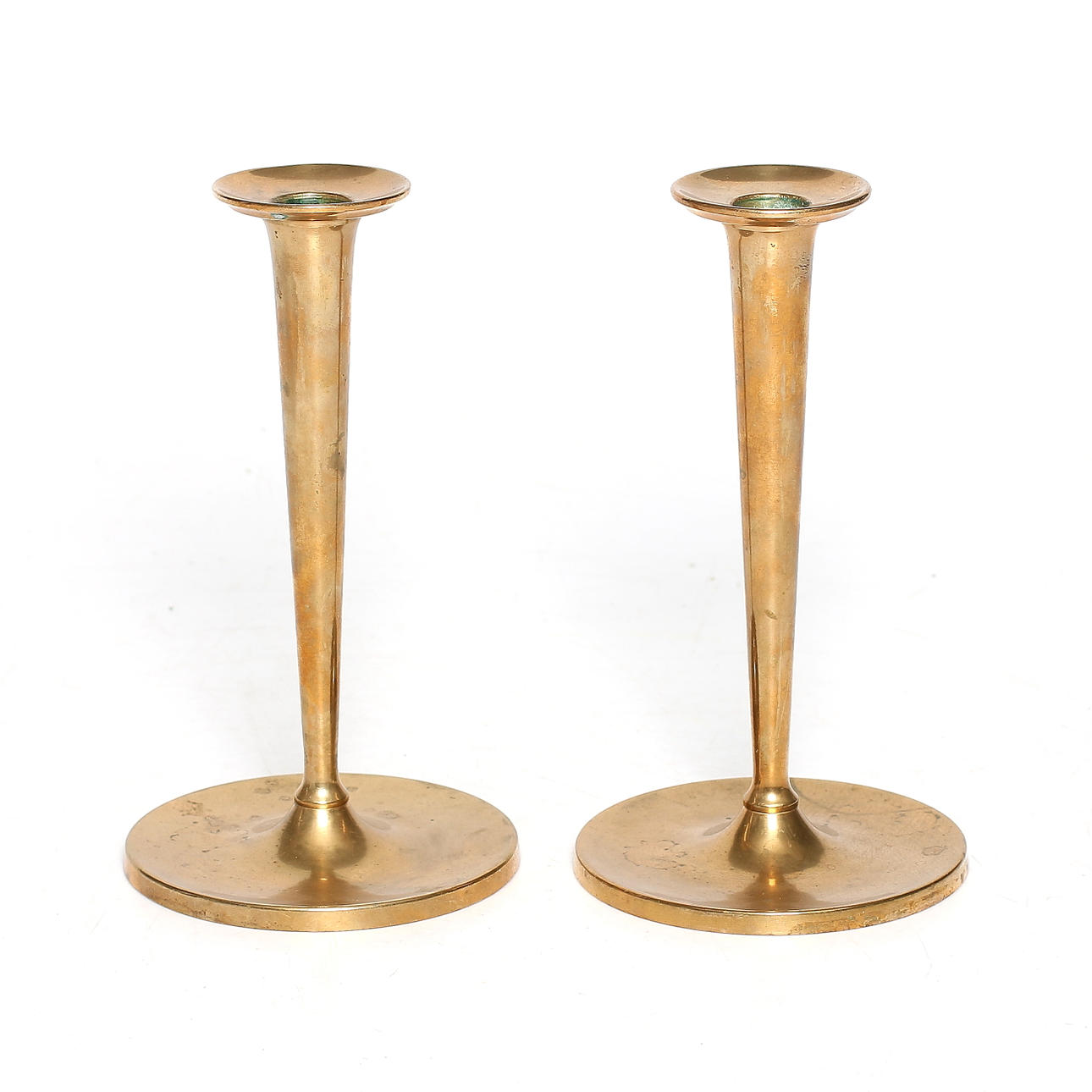 LJUSSTAKAR, ett par, mässing, Gusum Bruk Nr. 65.