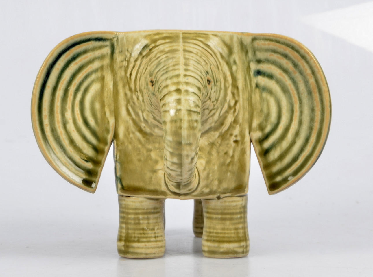 LISA LARSON. Figur, stengods "Elefant" ur serien Afrika, Gustavsberg.