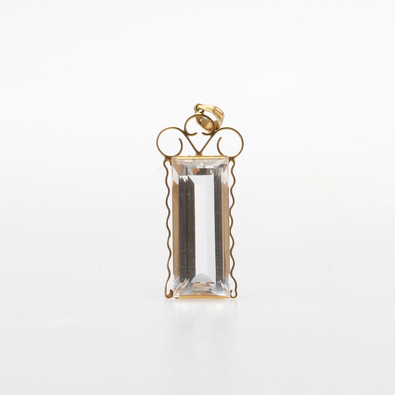 HÄNGE, "Stigbert", 18k guld med bergskristall, totalvikt 11,9 gram.