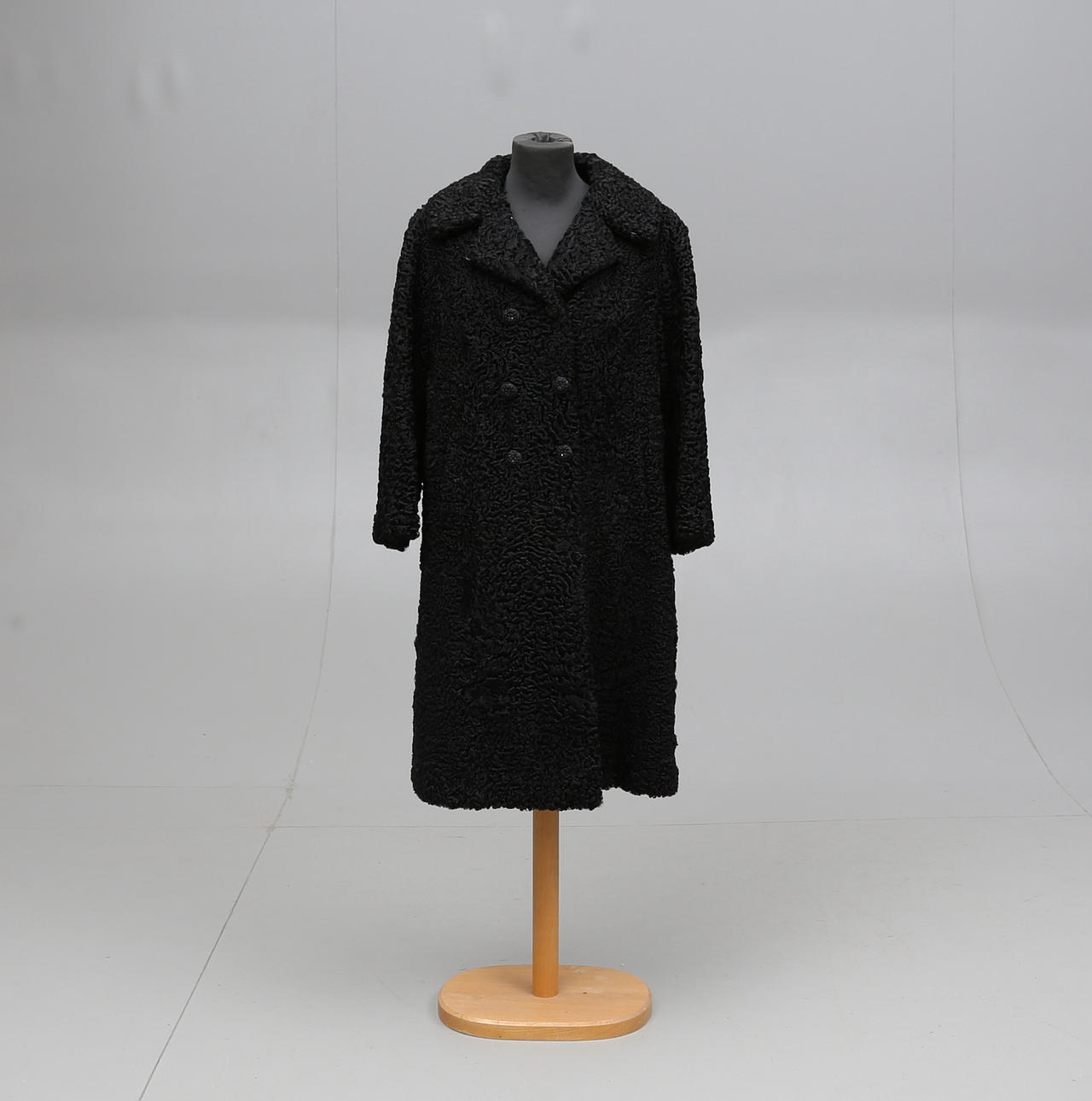 PERSIANPÄLS, 1900-tal.