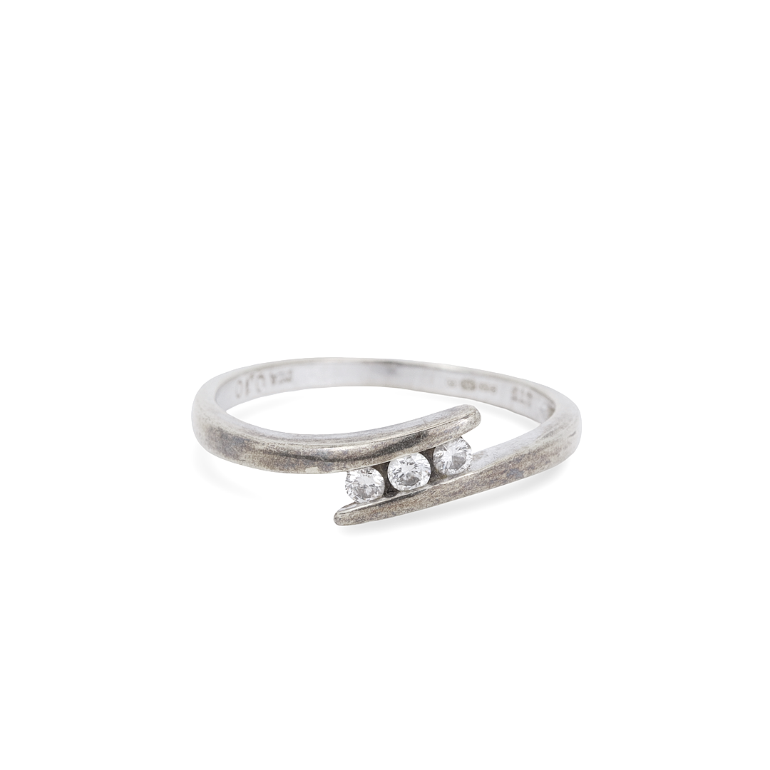 9K DIAMANTKRYSSRING.