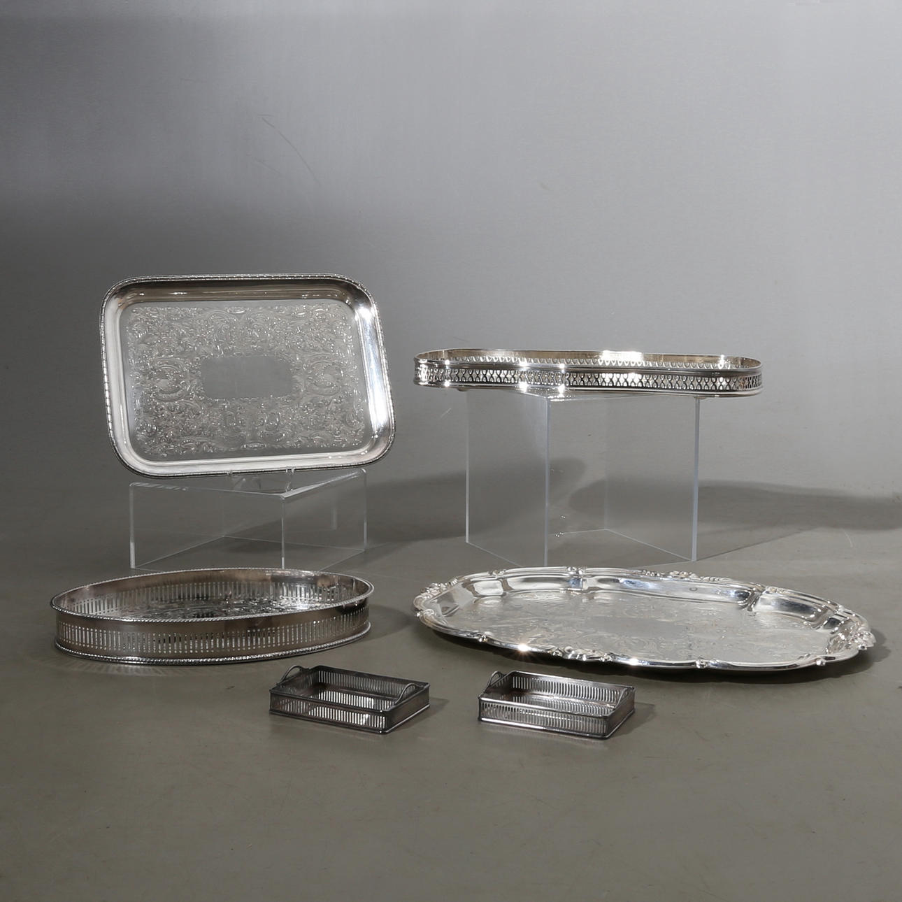 BRICKOR, 4 st, samt FAT, 2 st, nysilver, mestadels England, 1900-tal.