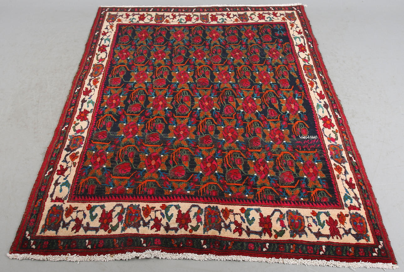 MATTA, orientalisk, signerad, 1900-tal. 192 x 142 cm.