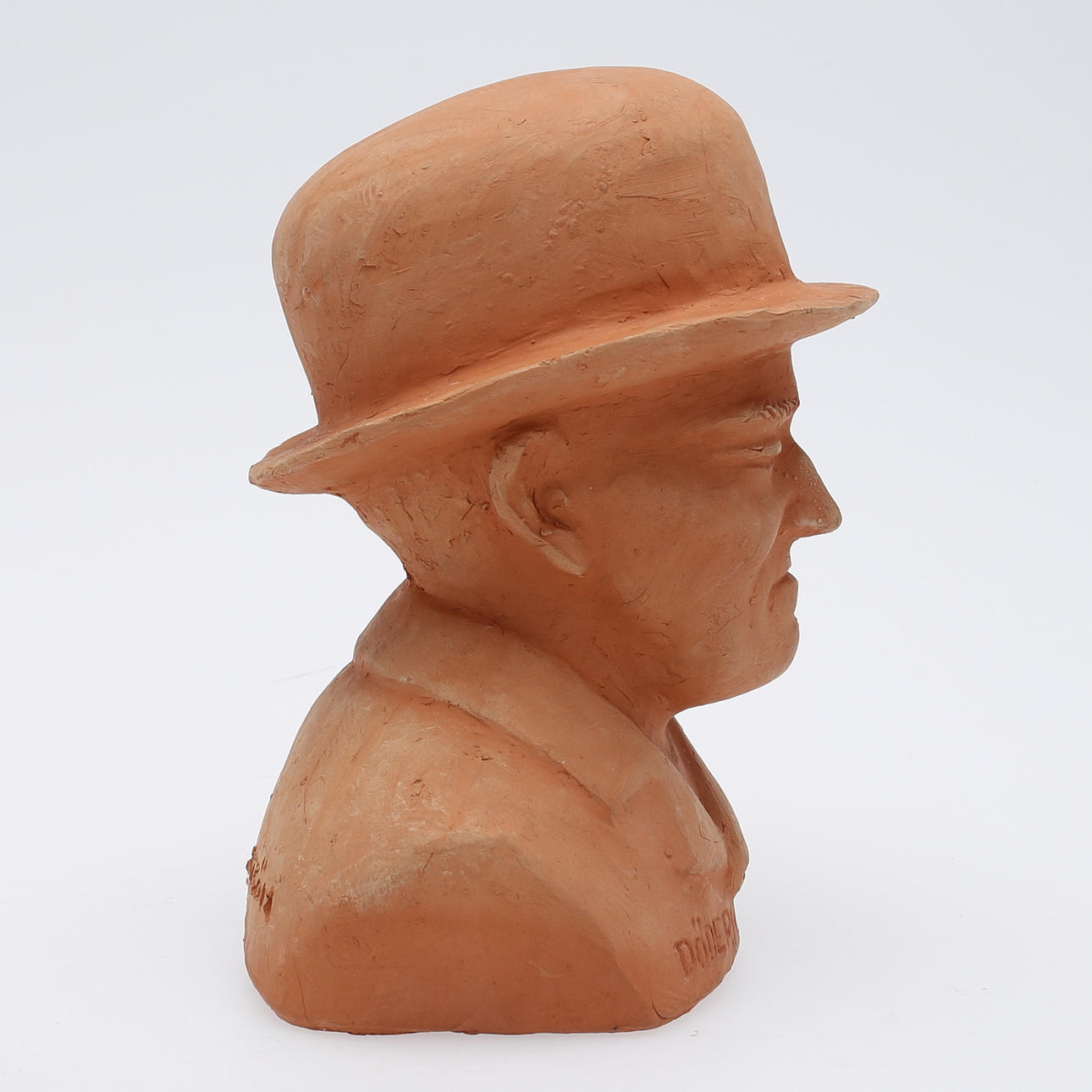 ARVID KÄLLSTRÖM. Skulptur, lergods, "Döderhultarn", signerad.