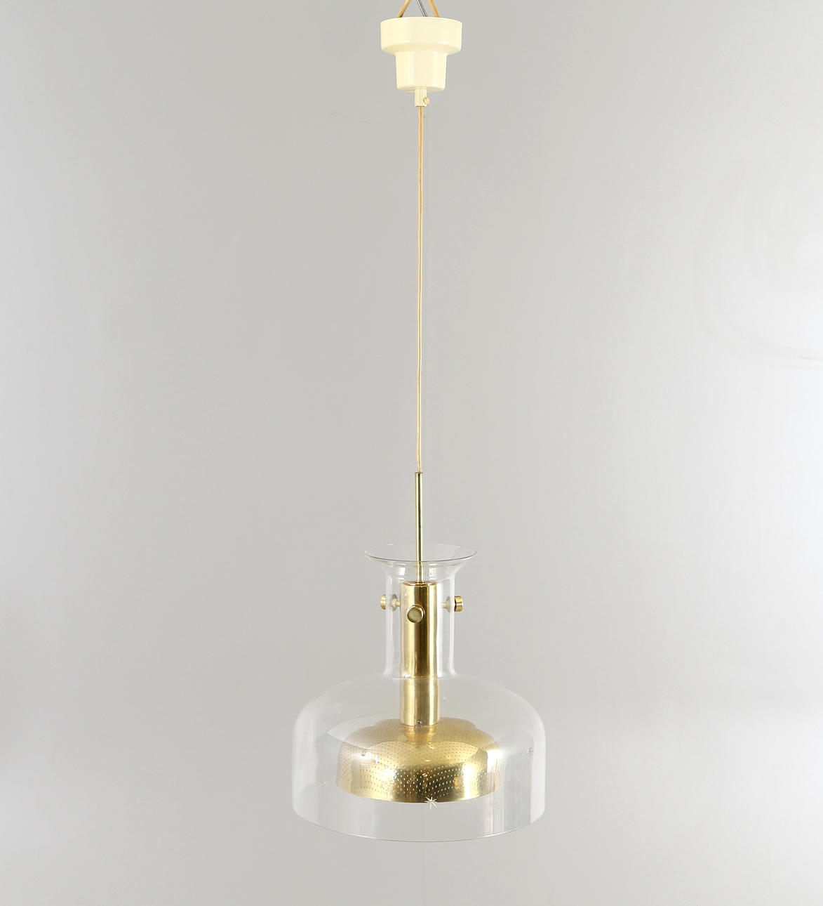 TAKLAMPA, glas och mässing, "Crystal", Anders Pehrson, Ateljé Lyktan, Åhus, 1900-tal.