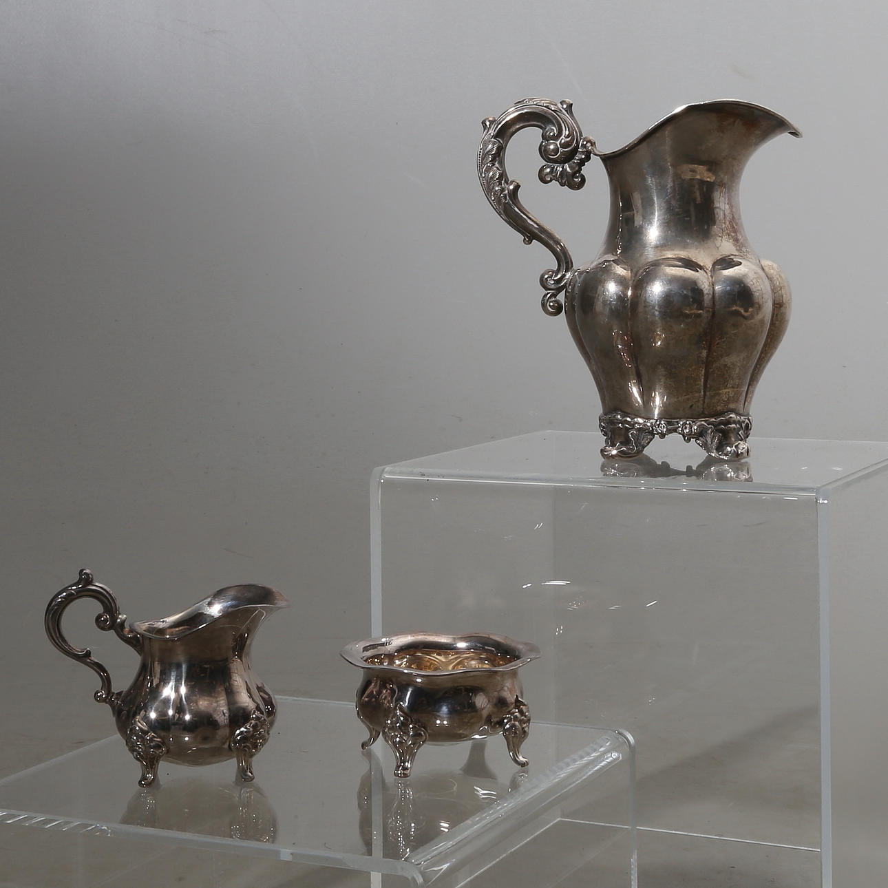 KANNOR samt SKÅL, 3 delar, siver, bl a L. Larson 1855.