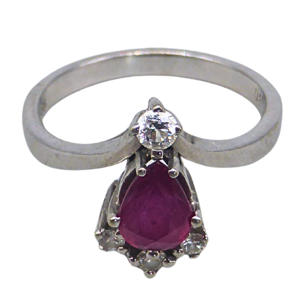 585 WHITE GOLD RING WITH 1 CARAT RUBY.